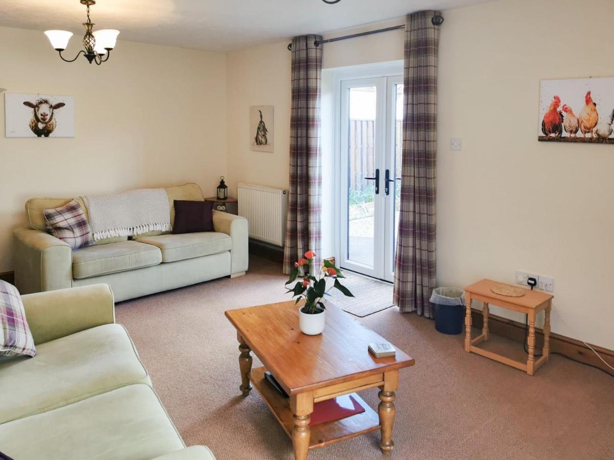 Owl Barn Villa Burmarsh Room photo